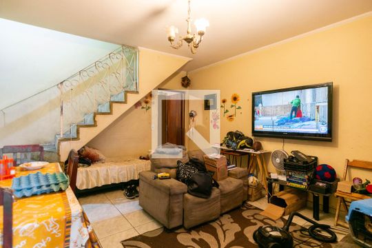 Casa à venda com 2 quartos, 90m² em Vila Bandeirantes, São Paulo