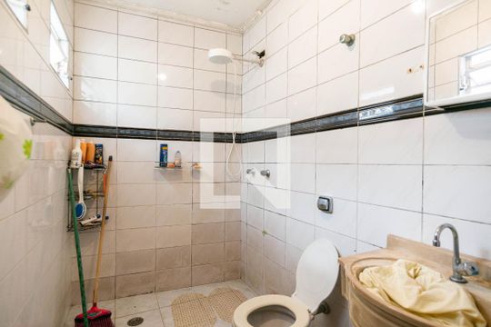 Banheiro da Suíte de casa à venda com 2 quartos, 90m² em Vila Bandeirantes, São Paulo