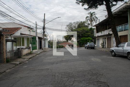 Vista da Rua de casa à venda com 1 quarto, 70m² em Jardim Paraíso, São Paulo