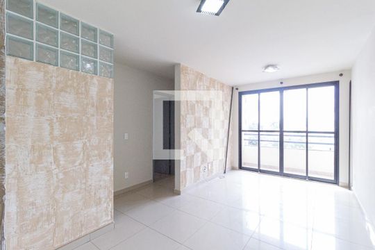 Apartamento para alugar com 3 quartos, 64m² em Jaguaribe, Osasco