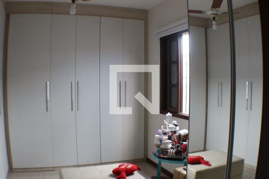 Closet do quarto 2 de casa à venda com 4 quartos, 300m² em Taquara, Rio de Janeiro