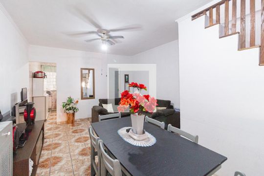 Casa à venda com 3 quartos, 110m² em Conceição, Osasco
