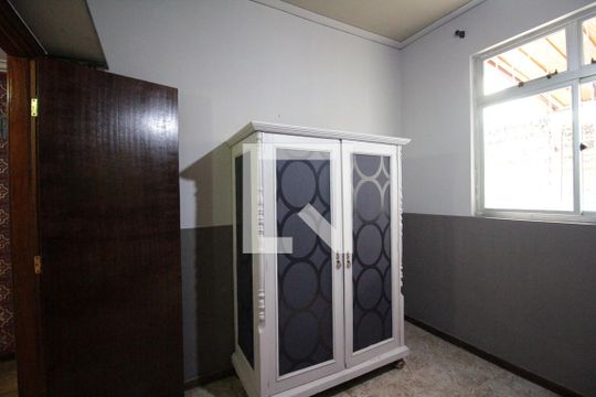 Quarto de apartamento à venda com 3 quartos, 165m² em Santa Amélia, Belo Horizonte