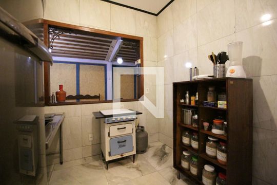Cozinha de apartamento à venda com 3 quartos, 165m² em Santa Amélia, Belo Horizonte
