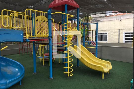 Área Comum - Playground de casa de condomínio à venda com 2 quartos, 65m² em Veloso, Osasco