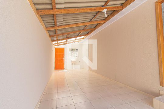 Garagem de casa para alugar com 2 quartos, 80m² em São Braz, Curitiba