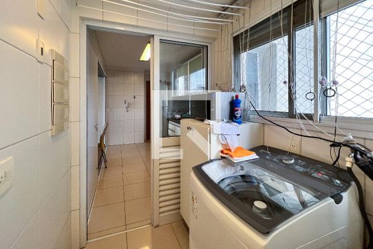 Área de Serviço de apartamento para alugar com 3 quartos, 139m² em Vila Olímpia, São Paulo