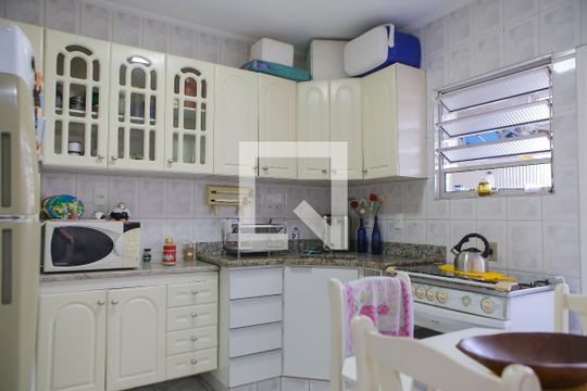 Cozinha de apartamento para alugar com 2 quartos, 80m² em Boqueirão, Santos