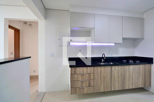 Cozinha de apartamento à venda com 2 quartos, 73m² em Campestre, Santo André