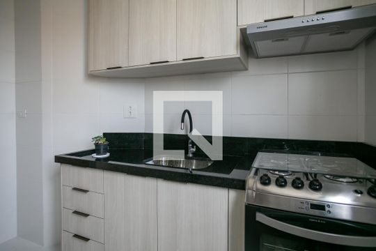 Cozinha de apartamento para alugar com 2 quartos, 50m² em Baeta Neves, São Bernardo do Campo