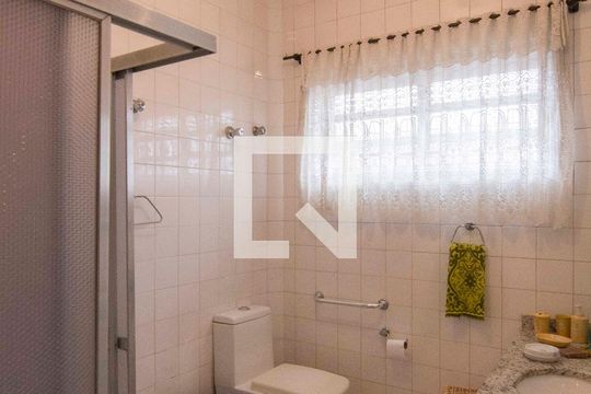 Banheiro de casa à venda com 3 quartos, 350m² em Vila Pereira Cerca, São Paulo