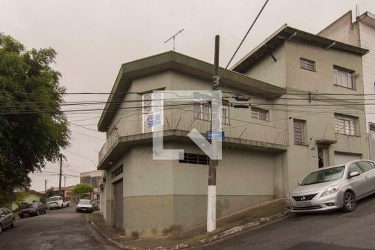 Fachada de casa à venda com 3 quartos, 350m² em Vila Pereira Cerca, São Paulo