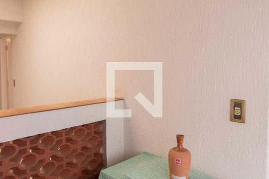 Suíte Varanda interna de casa à venda com 3 quartos, 350m² em Vila Pereira Cerca, São Paulo