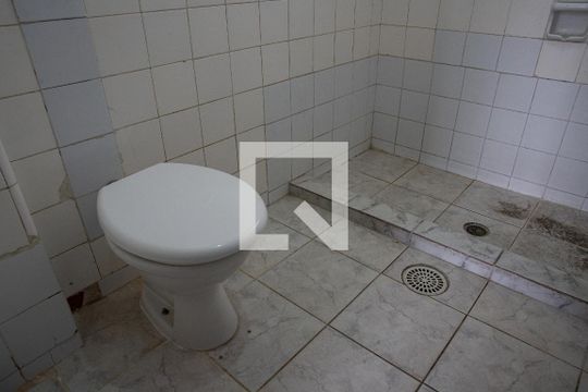 Banheiro de apartamento à venda com 1 quarto, 52m² em Bom Retiro, São Paulo