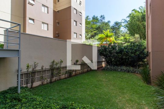 Área comum de apartamento à venda com 3 quartos, 74m² em Jardim Tupanci, Barueri