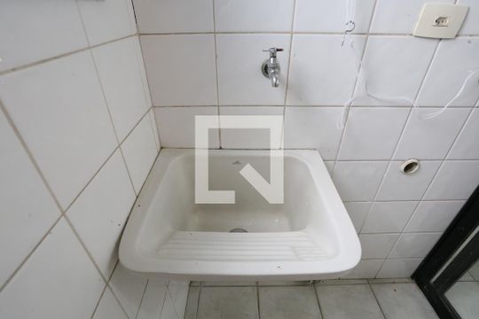 Área de Serviço de apartamento para alugar com 2 quartos, 55m² em Vila Santana, São Paulo