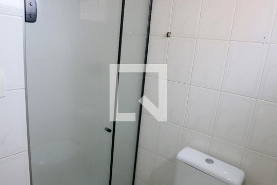 Banheiro de apartamento para alugar com 2 quartos, 55m² em Vila Santana, São Paulo
