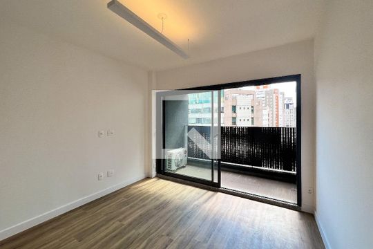 Studio de kitnet/studio à venda com 1 quarto, 25m² em Indianópolis, São Paulo