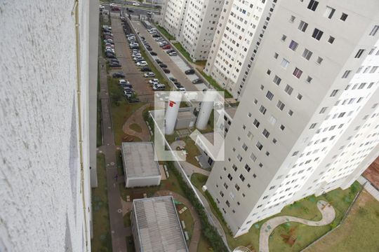 Vista da Sala de apartamento para alugar com 2 quartos, 42m² em Usina Piratininga, São Paulo