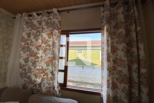 Janela da Sala de casa para alugar com 3 quartos, 120m² em Feitoria, São Leopoldo