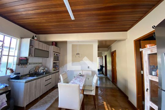 Cozinha de casa para alugar com 3 quartos, 120m² em Feitoria, São Leopoldo