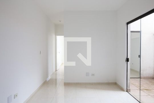 Sala de apartamento à venda com 2 quartos, 47m² em Campestre, Santo André