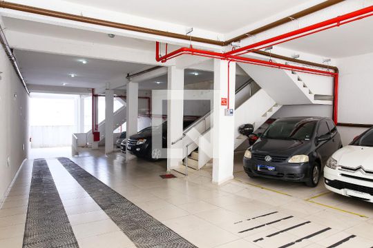 Garagem de apartamento à venda com 2 quartos, 47m² em Campestre, Santo André