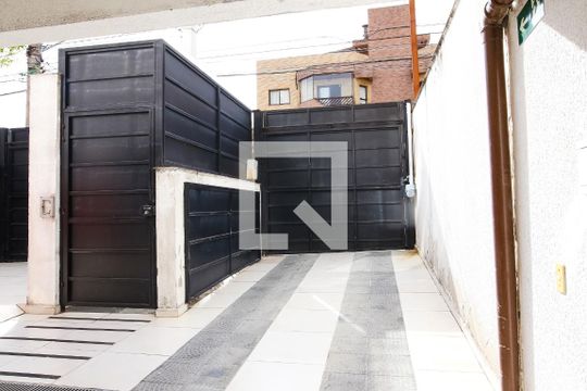 Fachada de apartamento à venda com 2 quartos, 47m² em Campestre, Santo André