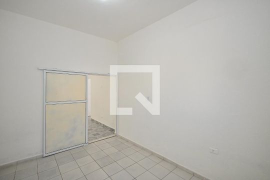 Quarto 1 de casa para alugar com 2 quartos, 53m² em Jardim Taboao, São Paulo