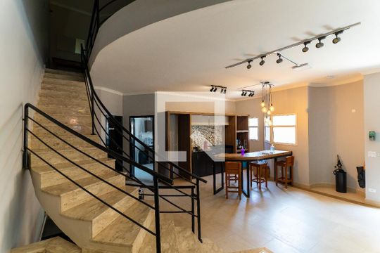 Sala de casa à venda com 5 quartos, 640m² em Vila Prudente, São Paulo