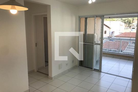 Apartamento para alugar com 2 quartos, 57m² em Pestana, Osasco