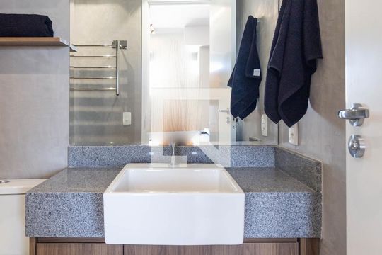 Banheiro de kitnet/studio à venda com 1 quarto, 35m² em Butantã, São Paulo