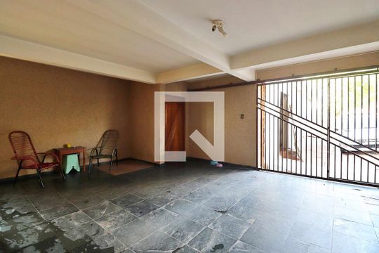Garagem Casa 2 de casa à venda com 3 quartos, 340m² em Vila Curuçá, Santo André