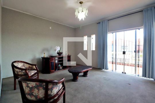 Casa 1 - Sala de casa à venda com 3 quartos, 340m² em Vila Curuçá, Santo André