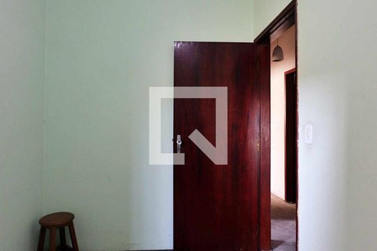 Casa 1 - Quarto 1 de casa à venda com 3 quartos, 340m² em Vila Curuçá, Santo André