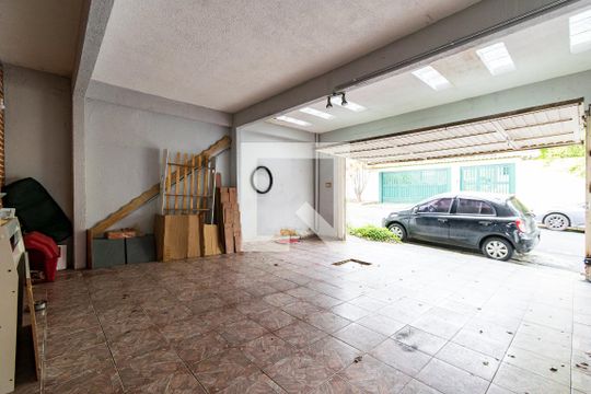 Garagem de casa para alugar com 5 quartos, 400m² em Jabaquara, São Paulo