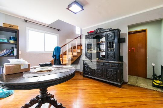 Sala de TV de casa à venda com 5 quartos, 400m² em Jabaquara, São Paulo