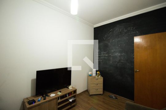 Escritório de casa à venda com 5 quartos, 290m² em Parque Cruzeiro do Sul, São Paulo