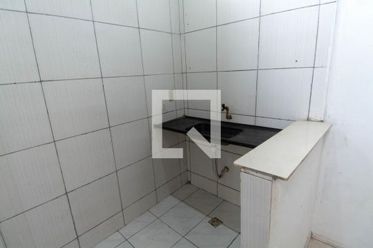 Cozinha de casa para alugar com 1 quarto, 32m² em São Gonçalo, Salvador