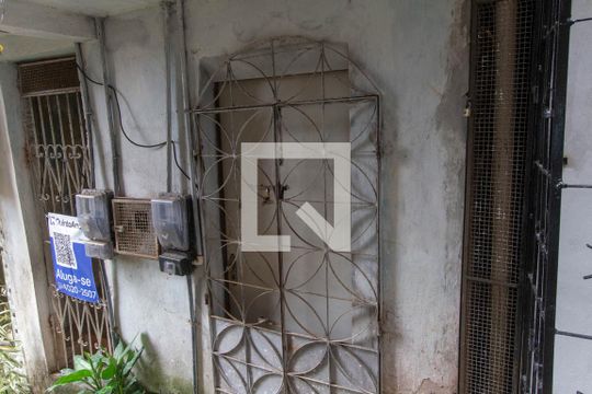 Fachada de casa para alugar com 1 quarto, 32m² em São Gonçalo, Salvador