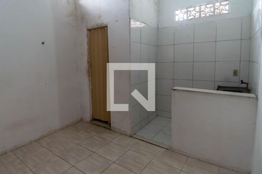 Sala de casa para alugar com 1 quarto, 32m² em São Gonçalo, Salvador
