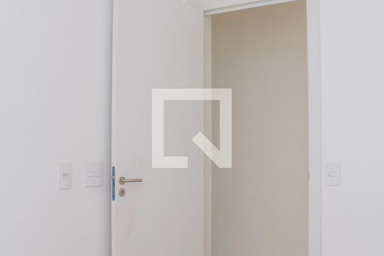 Quarto 01 de apartamento para alugar com 2 quartos, 43m² em Piedade, Rio de Janeiro