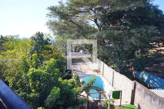 Vista do Quarto 1 de casa para alugar com 3 quartos, 400m² em Vila Jardim, Porto Alegre