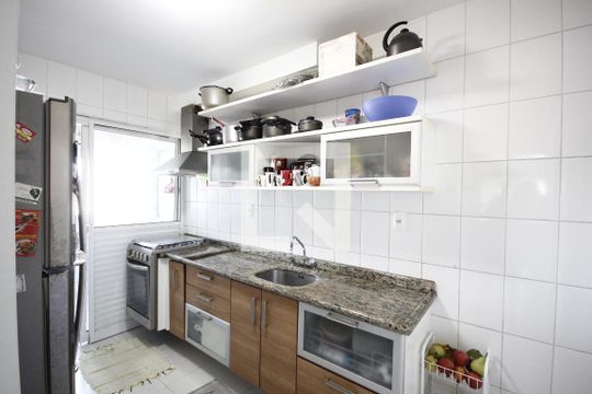 Cozinha de apartamento à venda com 3 quartos, 98m² em Vila Dom Pedro I, São Paulo