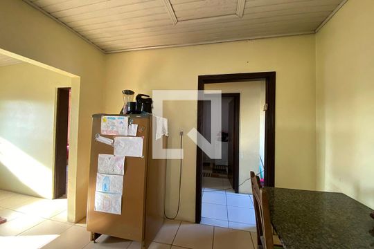 Cozinha e Área de Serviço de casa à venda com 2 quartos, 140m² em Santos Dumont, São Leopoldo