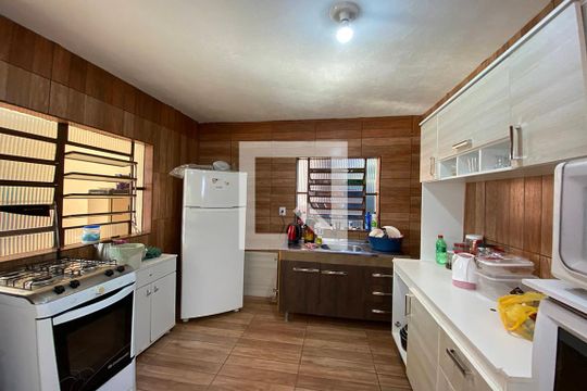 Cozinha de casa à venda com 2 quartos, 140m² em Santos Dumont, São Leopoldo