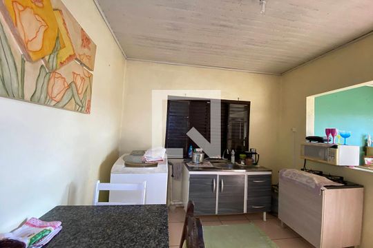 Cozinha e Área de Serviço de casa à venda com 2 quartos, 140m² em Santos Dumont, São Leopoldo