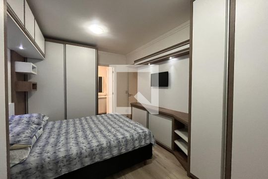 Suíte de apartamento à venda com 2 quartos, 72m² em Partenon, Porto Alegre