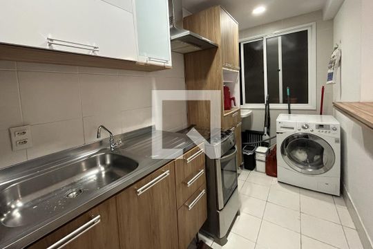 Cozinha de apartamento à venda com 2 quartos, 72m² em Partenon, Porto Alegre