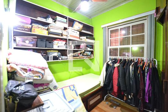 Quarto 2 de casa à venda com 3 quartos, 180m² em Ipanema, Porto Alegre